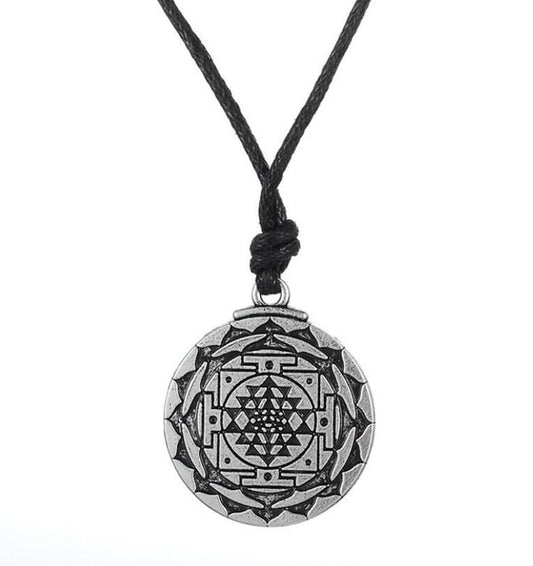 Sri Yantra for Growth and Healing Amulet